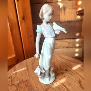 LLADRO " SUMMER STROLL" COLLECTORS SOCIETY 1991 #7661 -RARE/HARD TO FIND